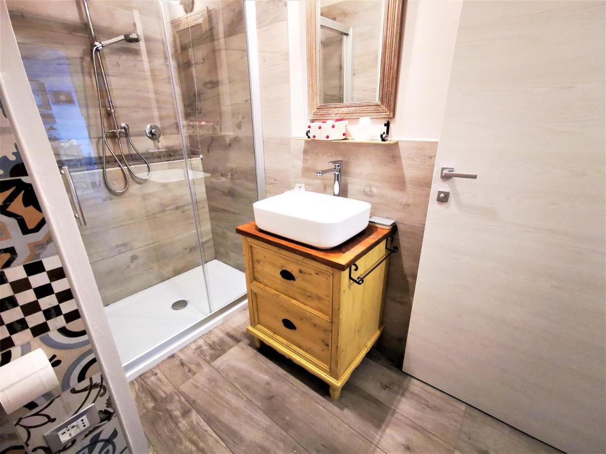 Alcivico3 Bed and Breakfast Civitanova Marche Exteriör bild