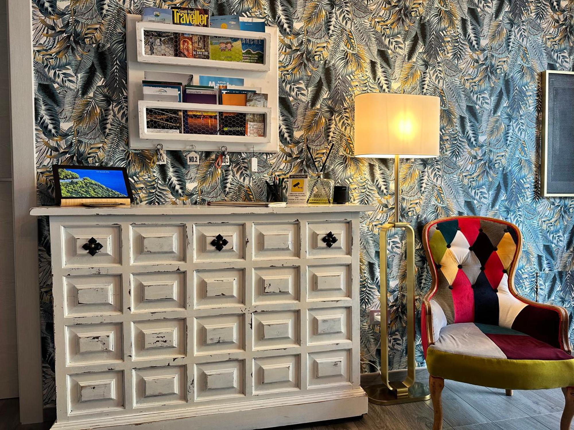 Alcivico3 Bed and Breakfast Civitanova Marche Exteriör bild