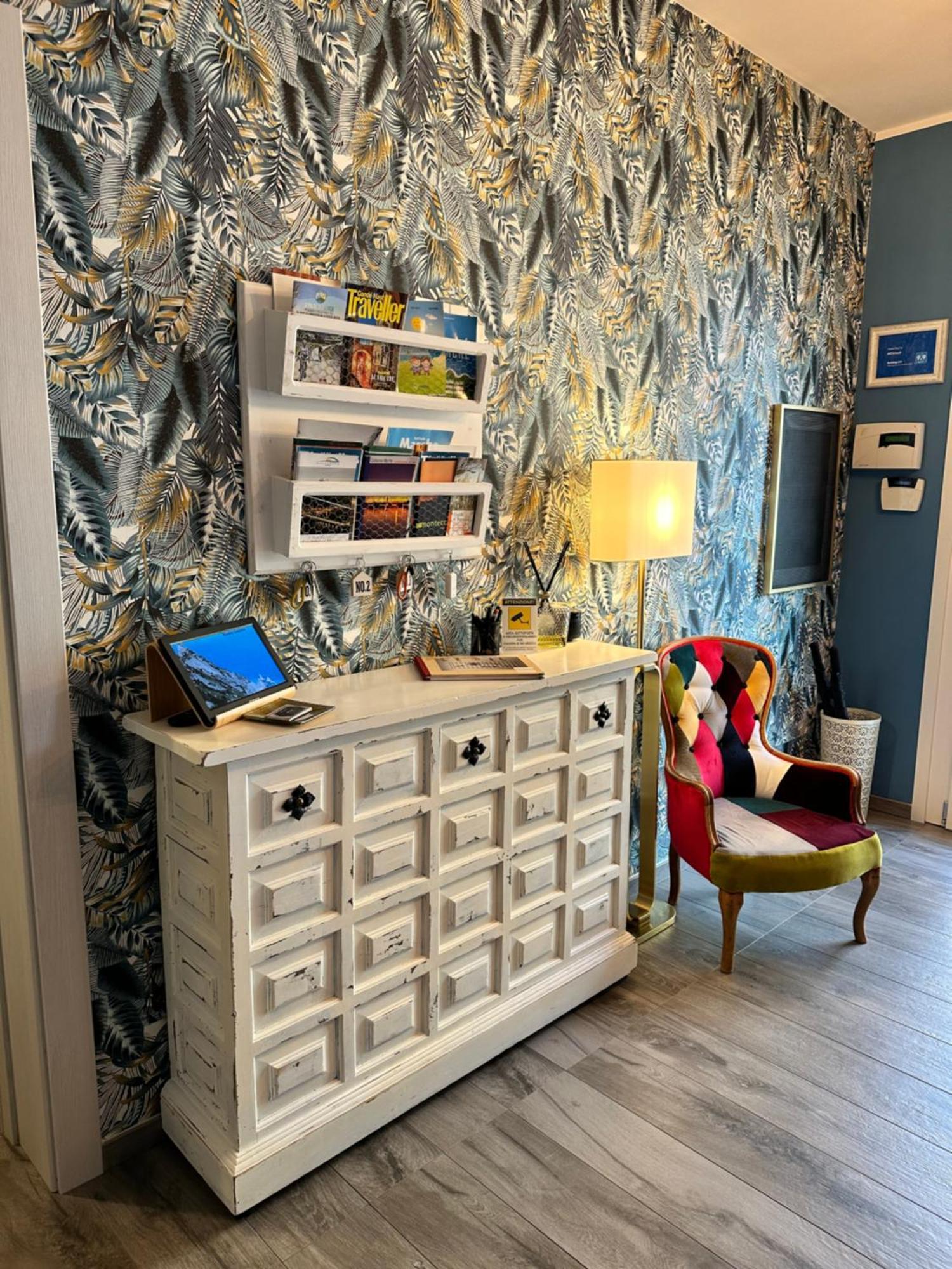 Alcivico3 Bed and Breakfast Civitanova Marche Exteriör bild