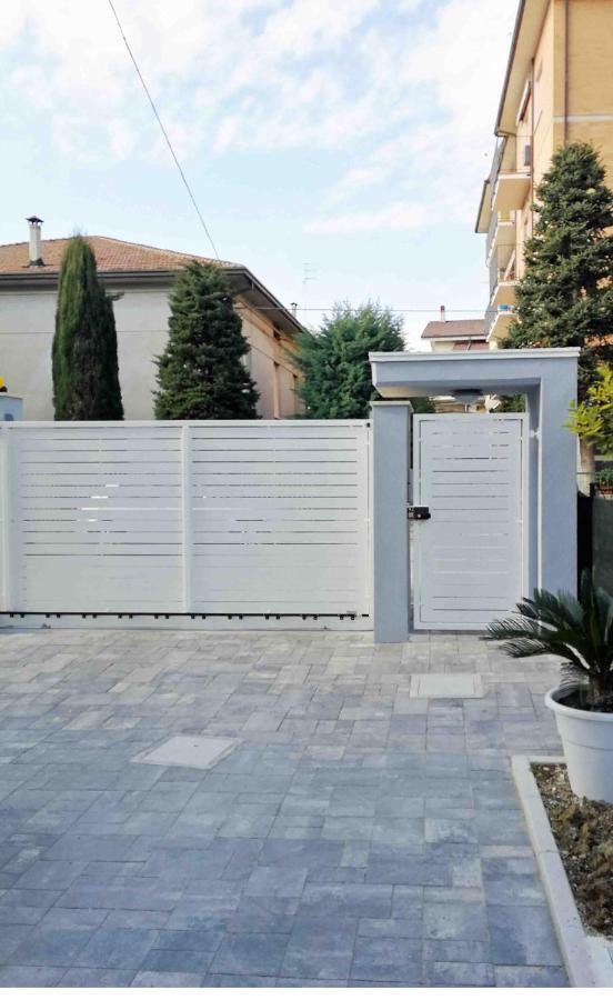 Alcivico3 Bed and Breakfast Civitanova Marche Exteriör bild