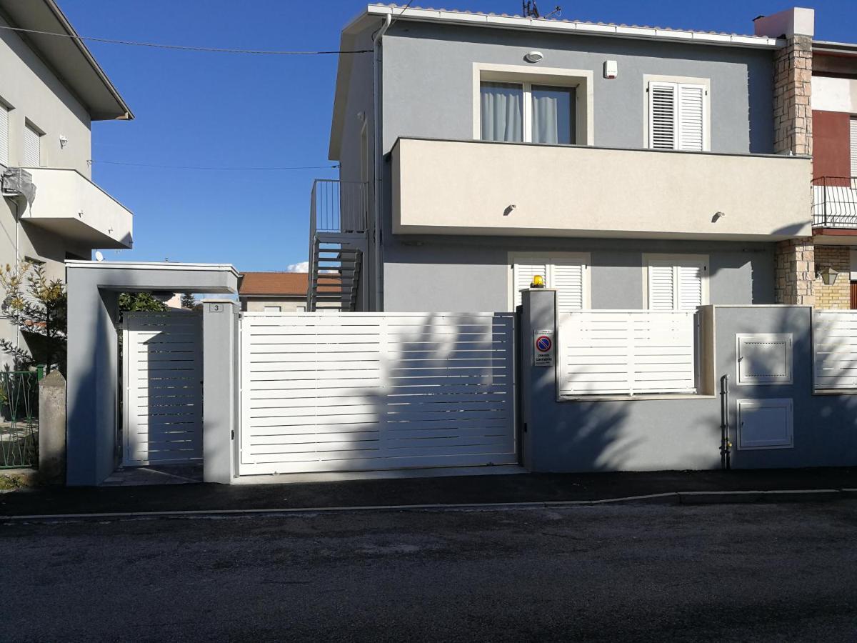Alcivico3 Bed and Breakfast Civitanova Marche Exteriör bild